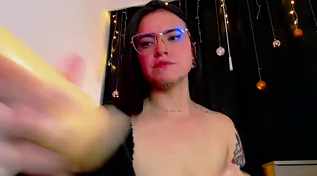 Isa Maiden1 online show from 12.11.24