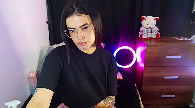 Isa Maiden1 online show from 12.28.24