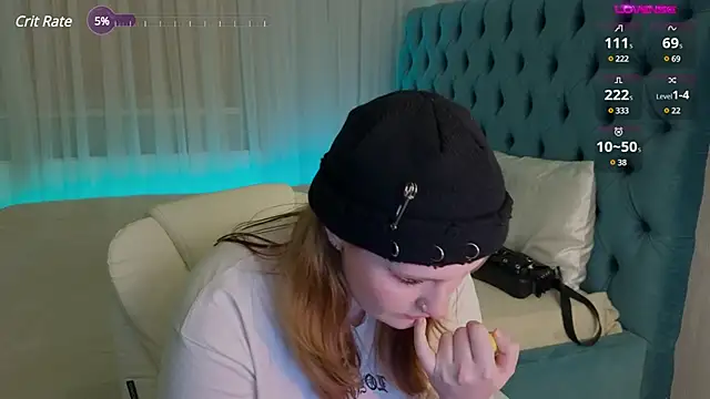  Chlo  e online show from 12.17.24