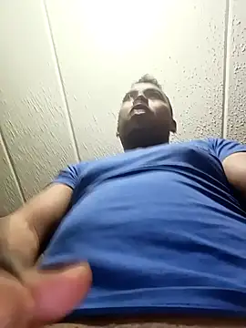 Snapshot of Diego_leon27 chatting on 02.01.25 Diego leon27 online show from 02.01.25