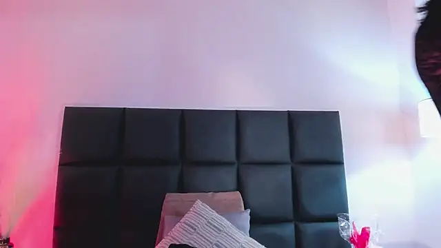 Nina Cavaali online show from 09.24.25