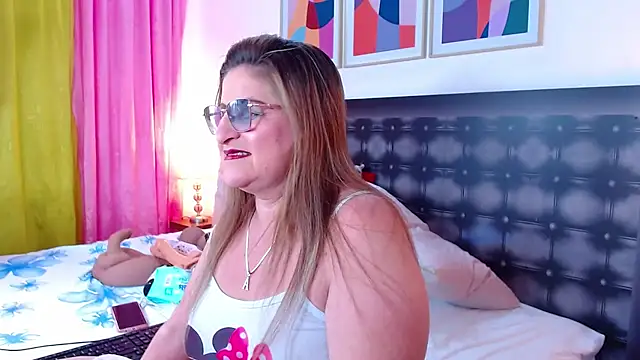 sandra 20 online show from 03.04.25