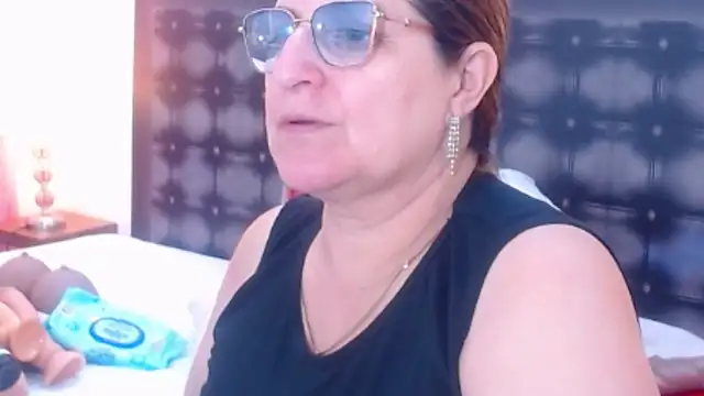 sandra 20 online show from 11.19.25