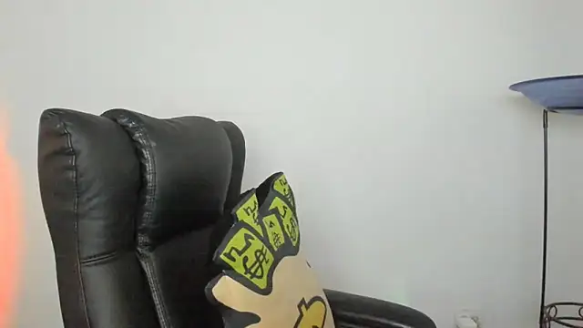 Mila  Paramo online show from 03.25.26