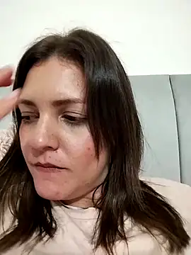 Mia Hampton online show from 03.15.25