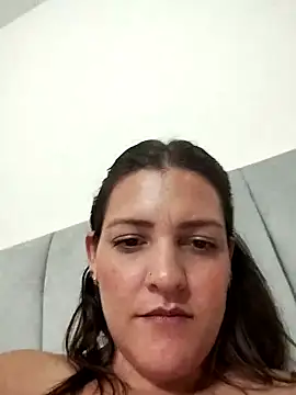 Mia Hampton online show from 03.19.25