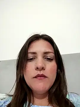 Mia Hampton online show from 03.22.25