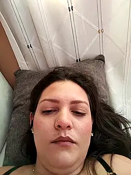 Mia Hampton online show from 09.28.25