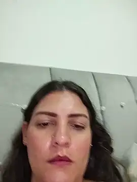 Snapshot of Mia_Hampton chatting on 05.27.26 Mia Hampton online show from 05.27.26