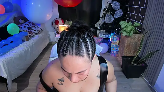 Cuttiealice online show from 12.12.24