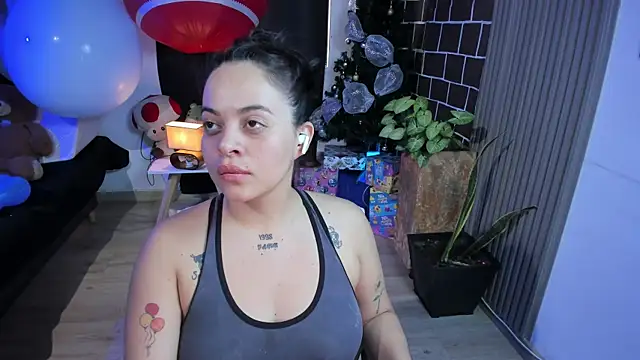 Cuttiealice online show from 12.14.24