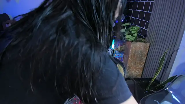 Cuttiealice online show from 12.24.24