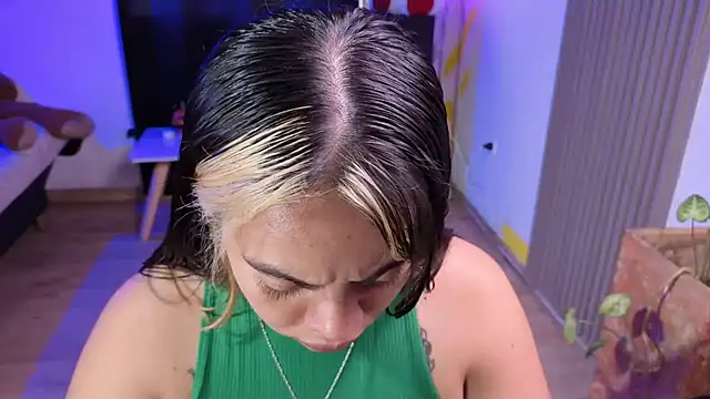 Cuttiealice online show from 12.01.25