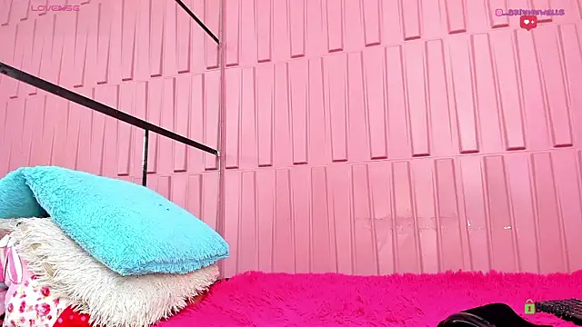 Briana Wells  online show from 12.16.24
