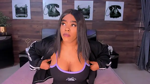 Briana Wells  online show from 07.02.26