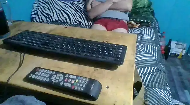 Snapshot of malekon76 chatting on 12.31.24 malekon76 online show from 12.31.24