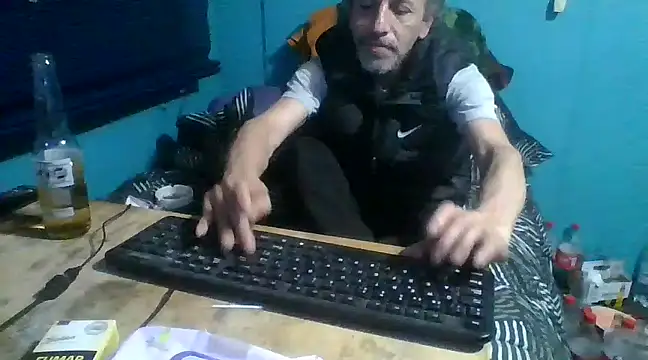 Snapshot of malekon76 chatting on 01.08.25 malekon76 online show from 01.08.25