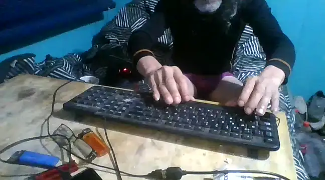 Snapshot of malekon76 chatting on 01.27.25 malekon76 online show from 01.27.25