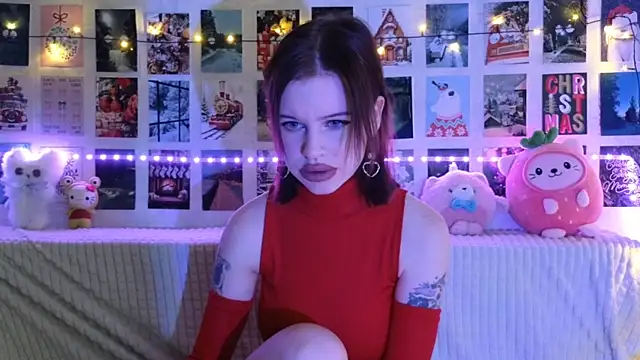 LisaDenvinn online show from 12.23.24
