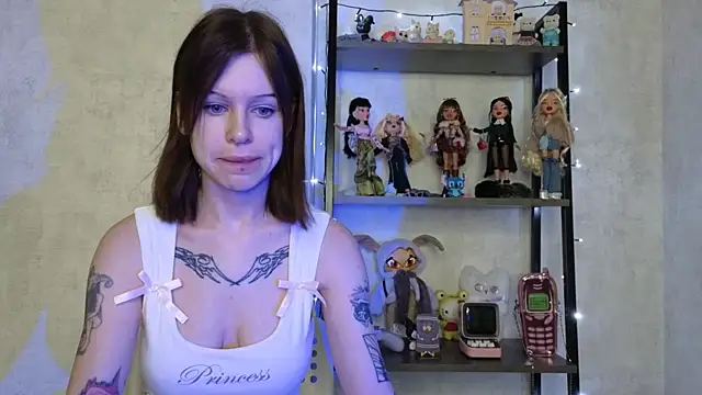 LisaDenvinn online show from 01.31.25