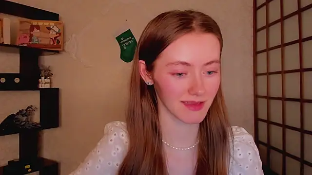 Snapshot of KateCuddle chatting on 12.31.24 KateCuddle online show from 12.31.24