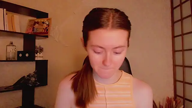 Snapshot of KateCuddle chatting on 02.05.25 KateCuddle online show from 02.05.25