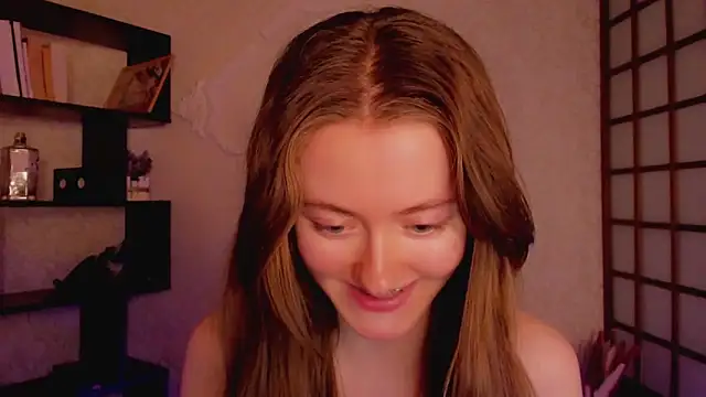 Snapshot of KateCuddle chatting on 02.12.25 KateCuddle online show from 02.12.25