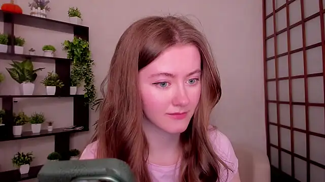 KateCuddle online show from 04.24.26