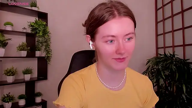 KateCuddle online show from 07.13.26
