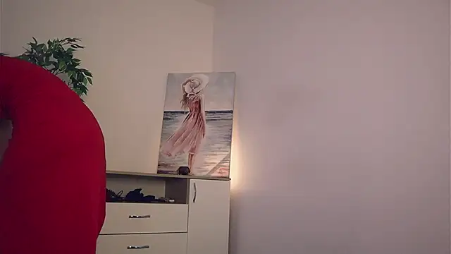 Misslullu online show from 02.20.25