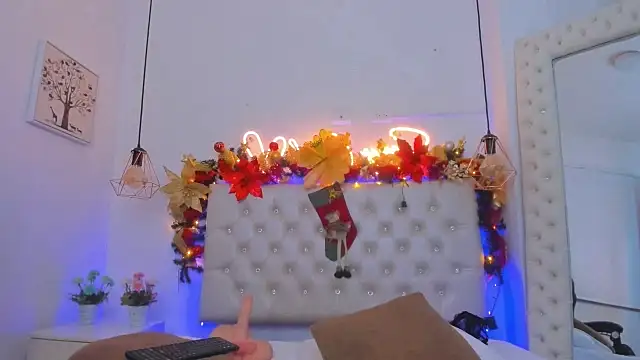 xiomara  cortes online show from 12.31.24