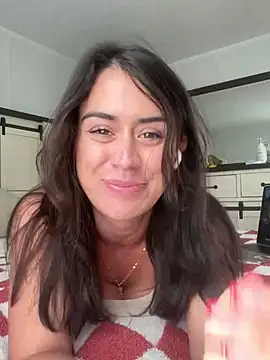 Snapshot of Wetbabygirlxo chatting on 02.05.25 Wetbabygirlxo online show from 02.05.25