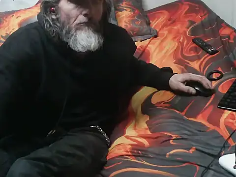 Snapshot of Spotless_Load chatting on 12.24.24 Spotless Load online show from 12.24.24