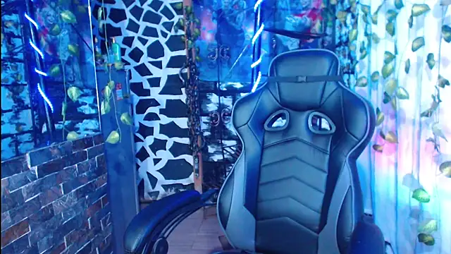 Snapshot of kissingdevil chatting on 01.19.25 kissingdevil online show from 01.19.25