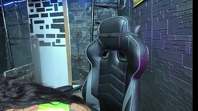 Snapshot of kissingdevil chatting on 11.07.25 kissingdevil online show from 11.07.25