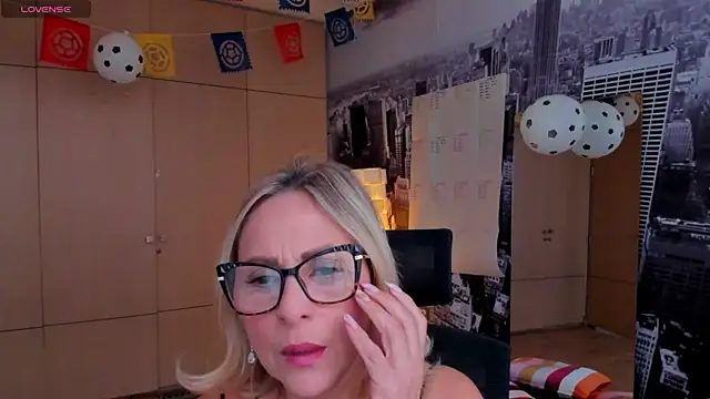 Snapshot of jane_turner chatting on 06.16.26 jane turner online show from 06.16.26