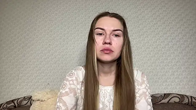 Snapshot of dream_alexa chatting on 12.16.24 dream alexa online show from 12.16.24