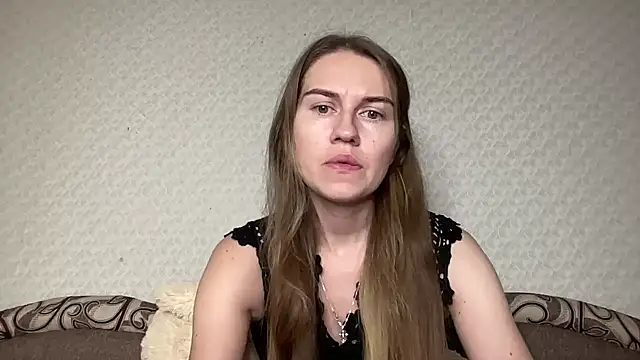 Snapshot of dream_alexa chatting on 12.17.24 dream alexa online show from 12.17.24