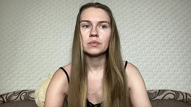 Snapshot of dream_alexa chatting on 01.07.25 dream alexa online show from 01.07.25