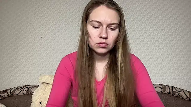 Snapshot of dream_alexa chatting on 02.14.25 dream alexa online show from 02.14.25