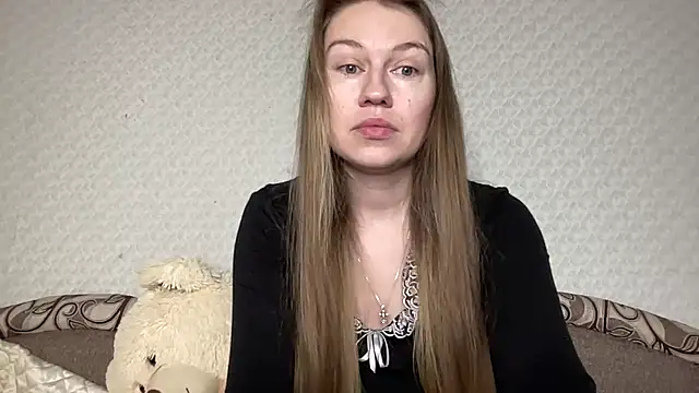 Snapshot of dream_alexa chatting on 02.20.25 dream alexa online show from 02.20.25