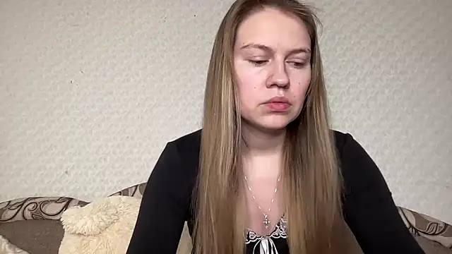 Snapshot of dream_alexa chatting on 02.20.25 dream alexa online show from 02.20.25