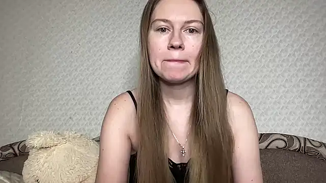 Snapshot of dream_alexa chatting on 03.06.25 dream alexa online show from 03.06.25