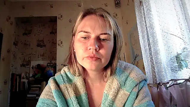 Snapshot of dream_alexa chatting on 09.12.25 dream alexa online show from 09.12.25