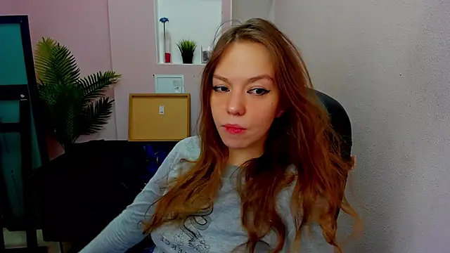 Persephoni online show from 12.05.25