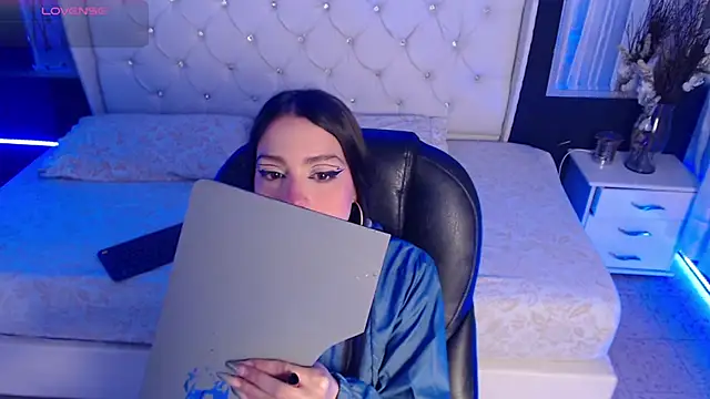 LiaVillalobos online show from 09.24.25