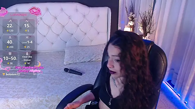 LiaVillalobos online show from 11.27.25