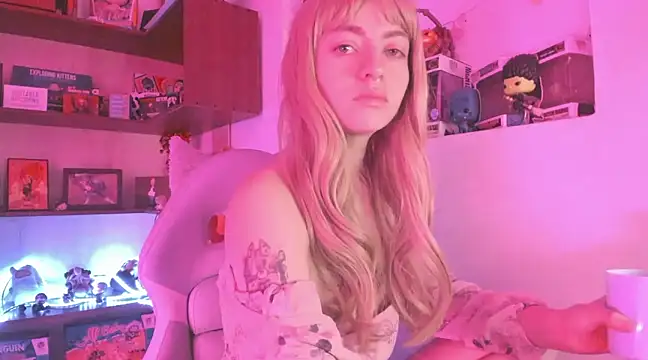 Agathaks online show from 12.04.24