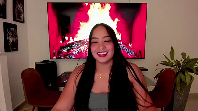 brunetenikole02 online show from 10.17.25