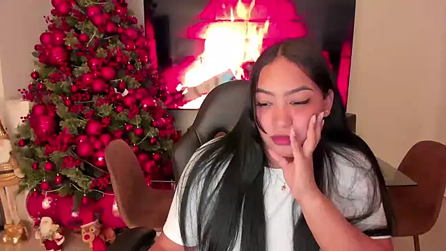 brunetenikole02 online show from 12.18.25